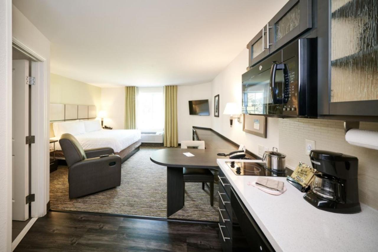 Candlewood Suites Pueblo By Ihg Extérieur photo