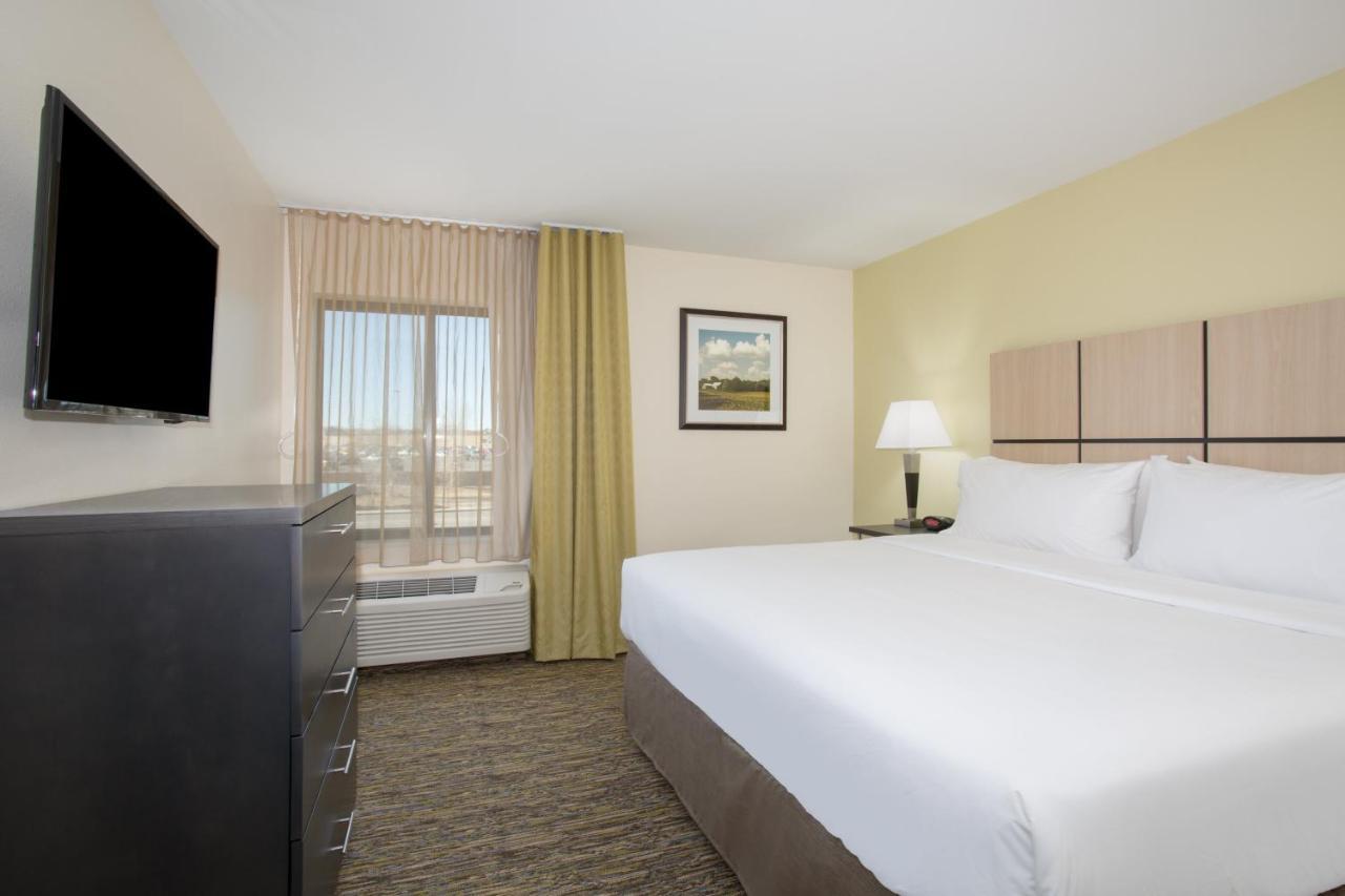 Candlewood Suites Pueblo By Ihg Extérieur photo