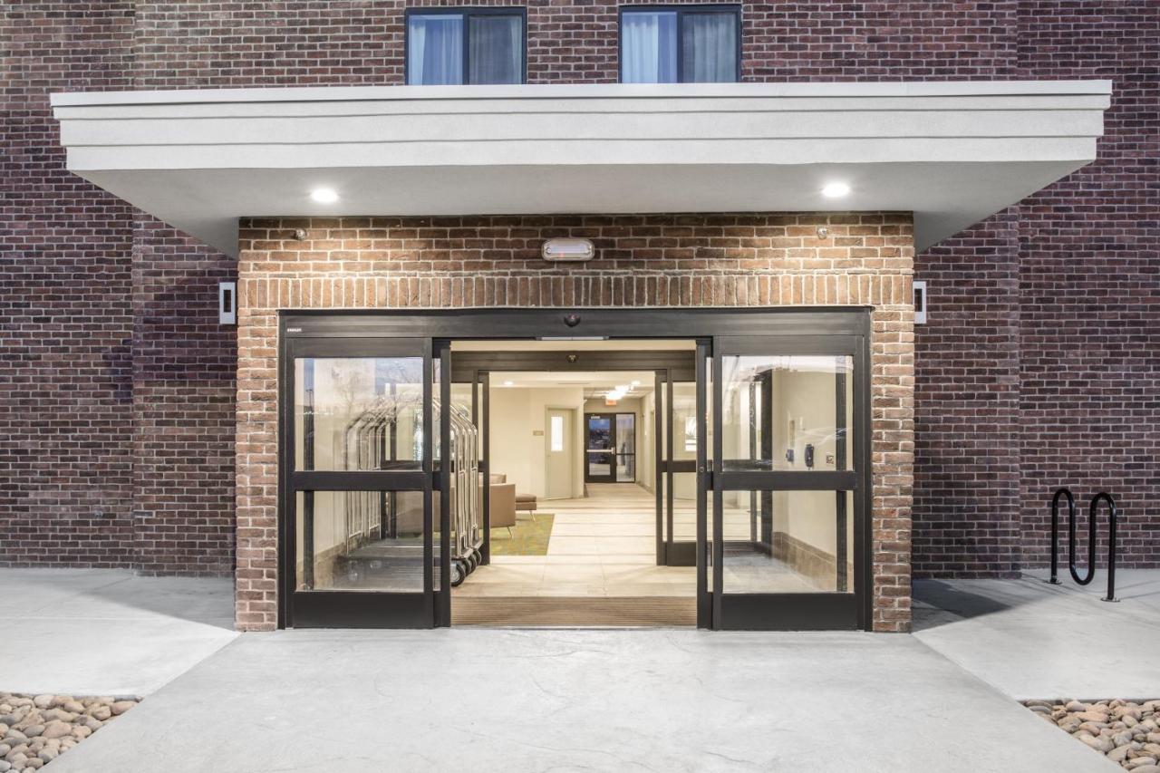 Candlewood Suites Pueblo By Ihg Extérieur photo